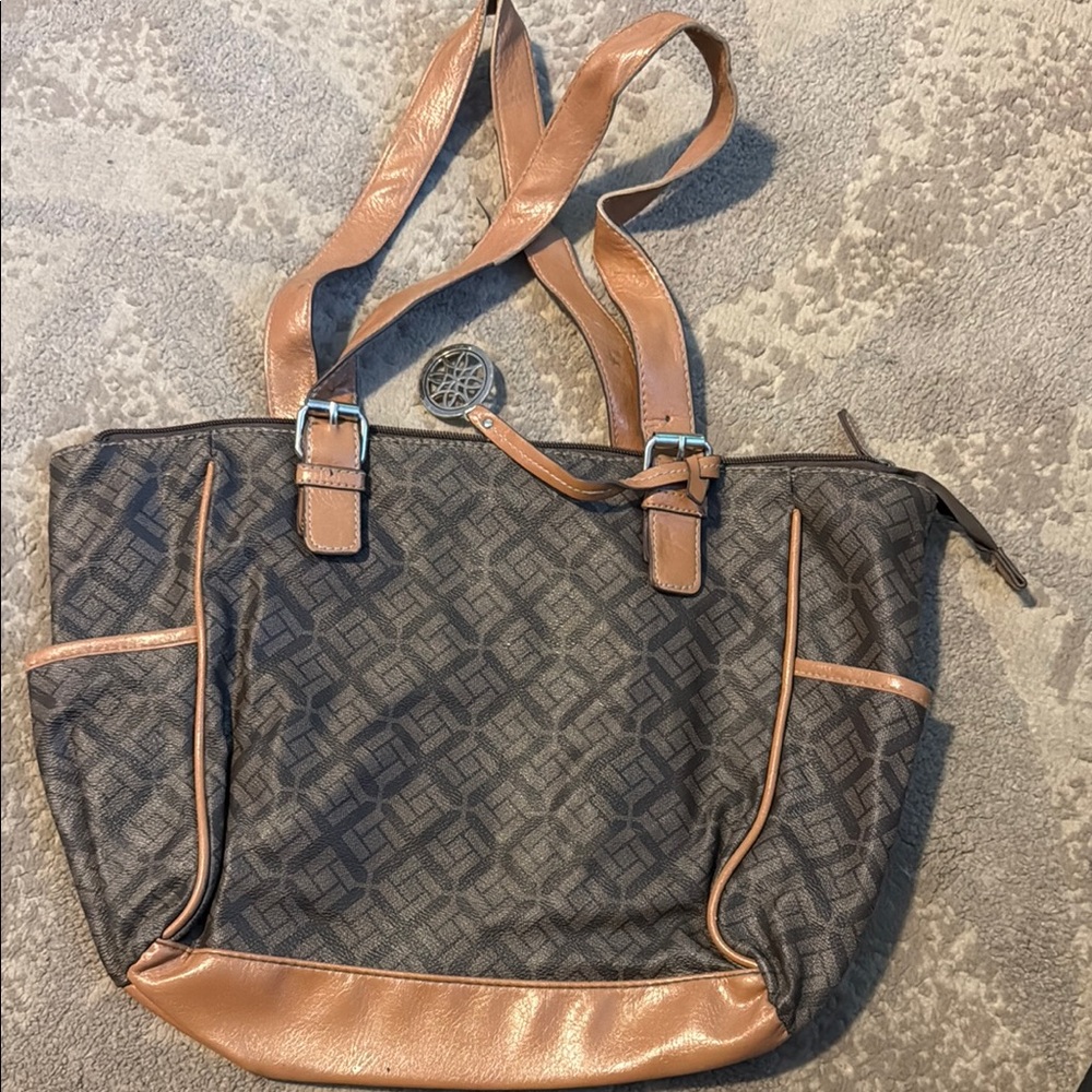 Chic Tan and Gray Tote with Structured Design